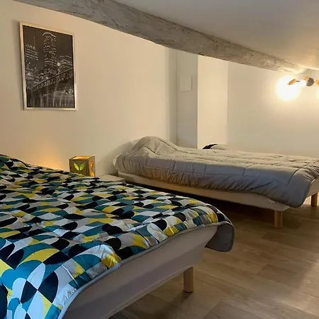 Maison De Village Pierrerue Hébergement de vacances *